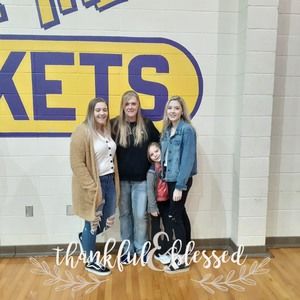 Meet your Posher, Cari